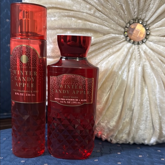 Bath & Body Works Other - Bath & Body Works Winter Candy Apple Body Wash Set - Red